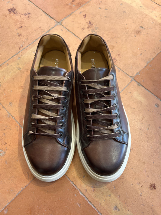 Sneakers Essential